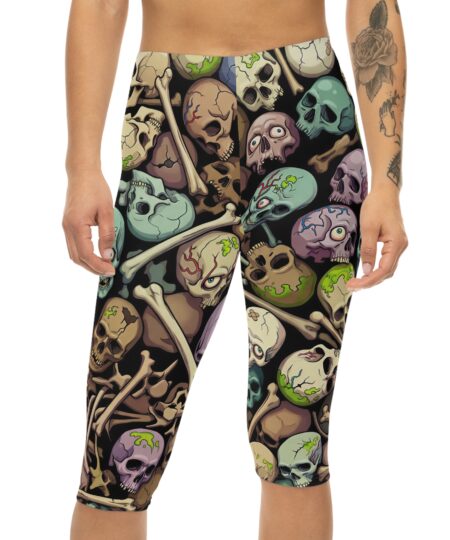 Skull Pile Capri Leggings — Colorful Zombie Skull Graphic Capri Pants for Women (AOP)